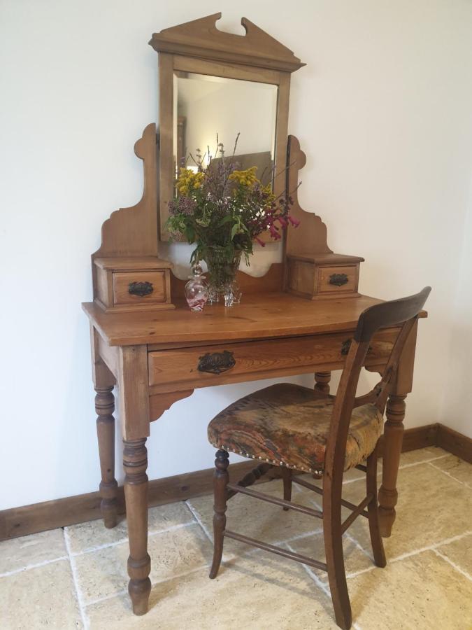 Delightful Cottage On The River Adur Close To Brighton & The Downs No Dogs Sorry Upper Beeding Exteriér fotografie