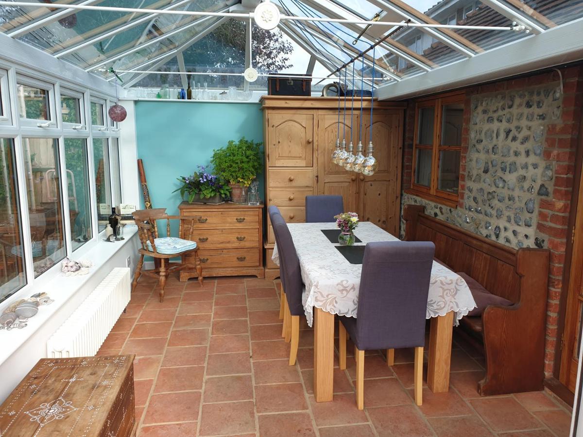 Delightful Cottage On The River Adur Close To Brighton & The Downs No Dogs Sorry Upper Beeding Exteriér fotografie